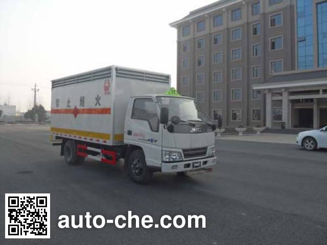 Sinotruk Huawin flammable gas transport van truck SGZ5048XRQJX4