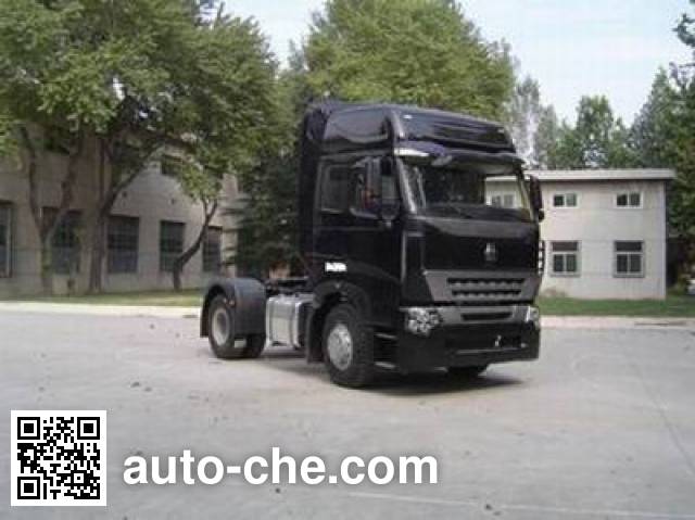 Sinotruk Howo container transport tractor unit ZZ4187M3517N1Z