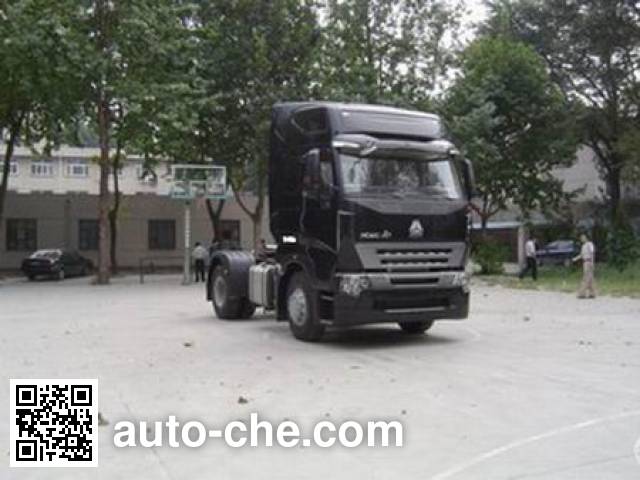 Sinotruk Howo tractor unit ZZ4187M3517P1B