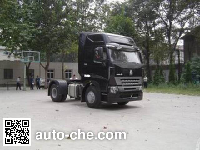 Sinotruk Howo tractor unit ZZ4187N3517P1M