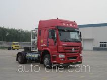 Sinotruk Howo tractor unit ZZ4187N4217E1LB