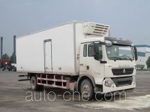 Sinotruk Howo refrigerated truck ZZ5167XLCH561GD1