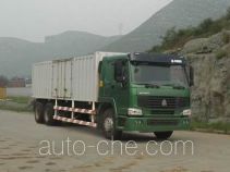Sinotruk Howo box van truck ZZ5257XXYN4647AX