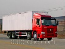 Sinotruk Howo box van truck ZZ5267XXYM3861W