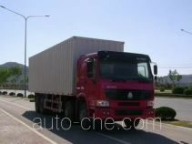 Sinotruk Howo box van truck ZZ5317XXYM4667C1